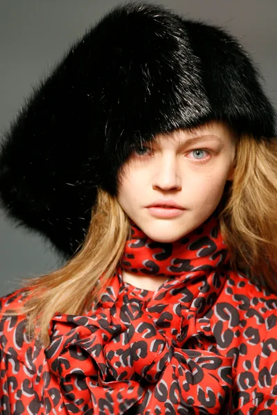 Look 13